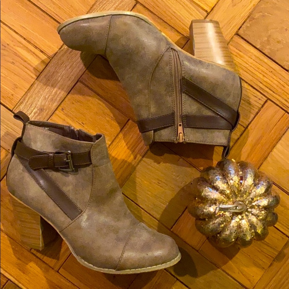 Brown Ankle Boot With Leather Buckle Detailing